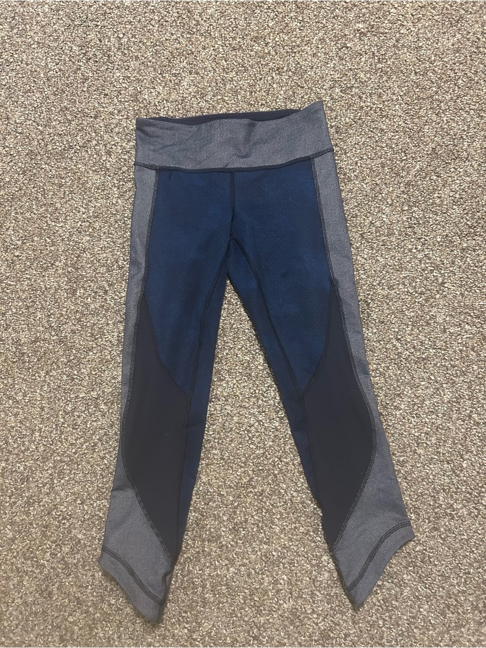 Lululemon 2 Wunder Under Sashiko Crop Navy and Gray Performance Leggings
